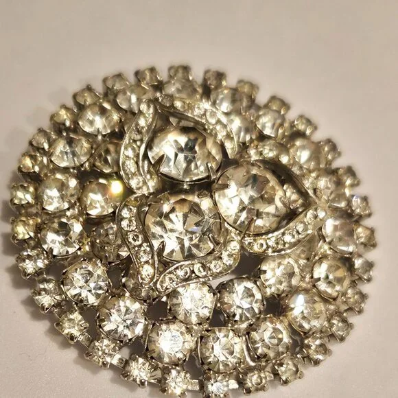 Stunning Rhinestone Brooch #5 - Picture 2 of 8